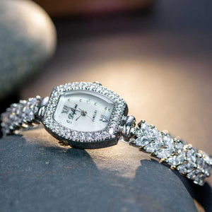 Cubic Zirconia Jewelry Tonneau Luxury Ladies Top Quality Quartz Watch